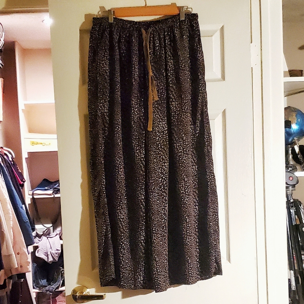 Listicle: Animal Print Flowy Pants